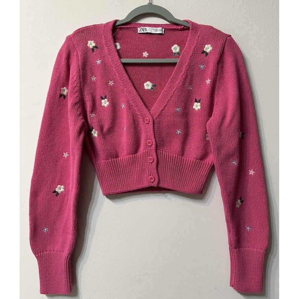 ZARA Pink Floral Embroidered Cropped Knit Cardigan Sweater Size S V-Neck Button